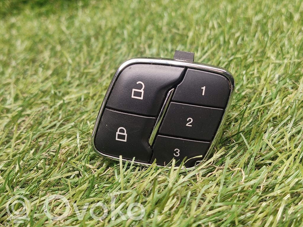 Ford Escape III Central locking switch button 