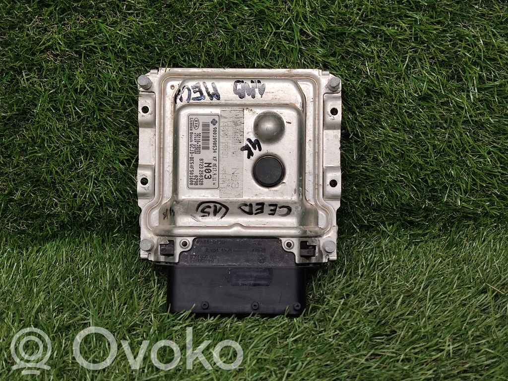 KIA Ceed Variklio valdymo blokas 