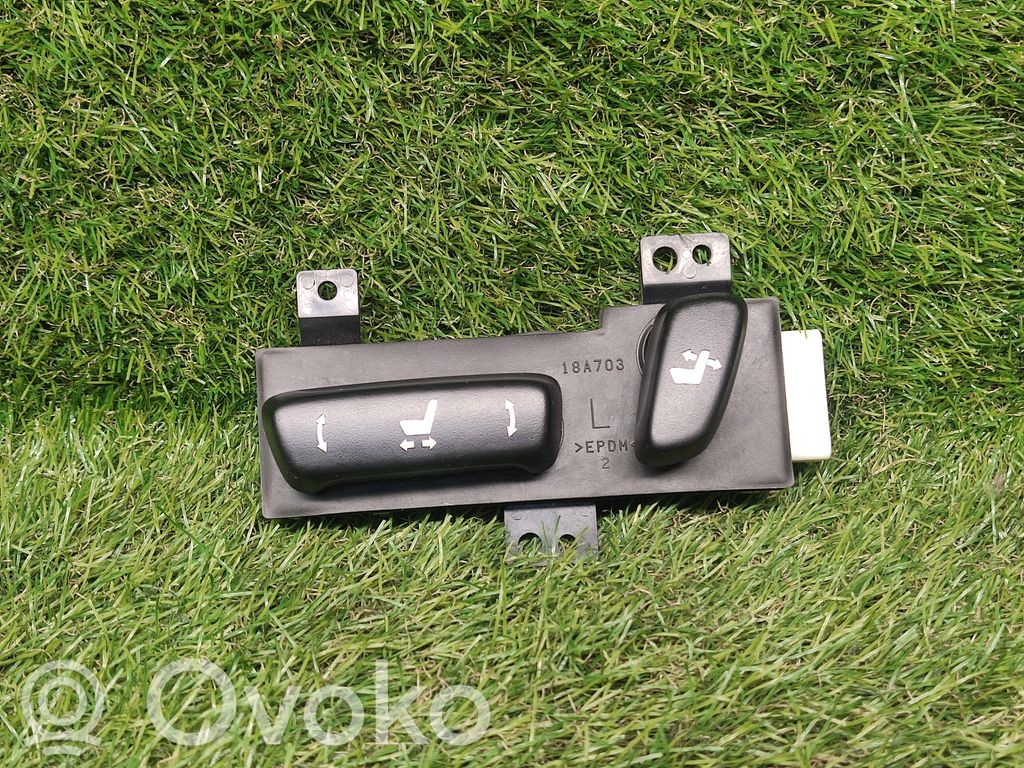 Lexus CT 200H Seat control switch 
