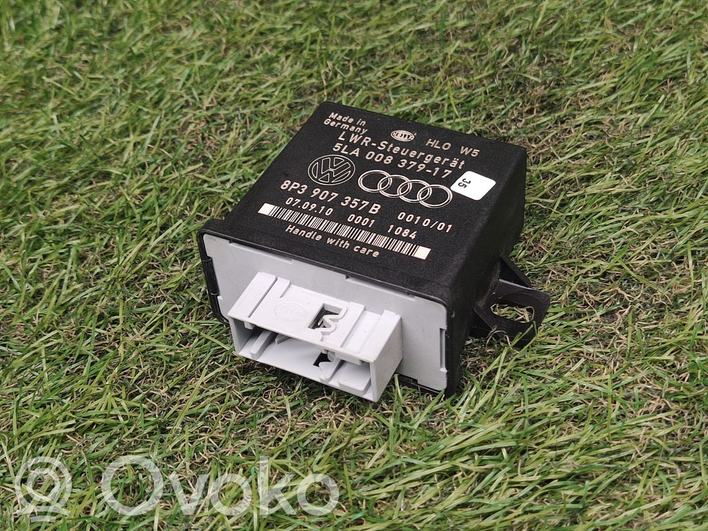 Light module LCM   8P3907357B,5LA00837917