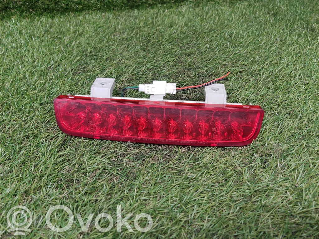 KIA Soul Third/center stoplight 