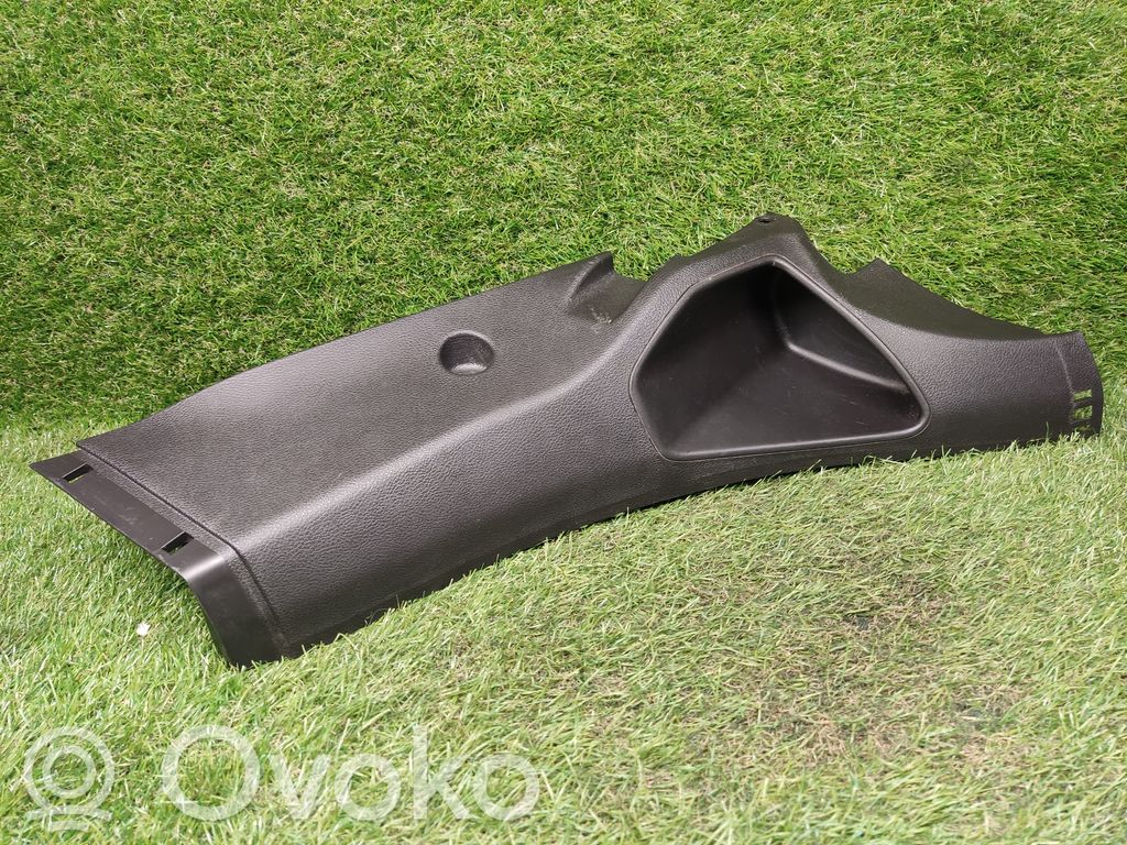 Ford Focus ST (C) pillar trim 