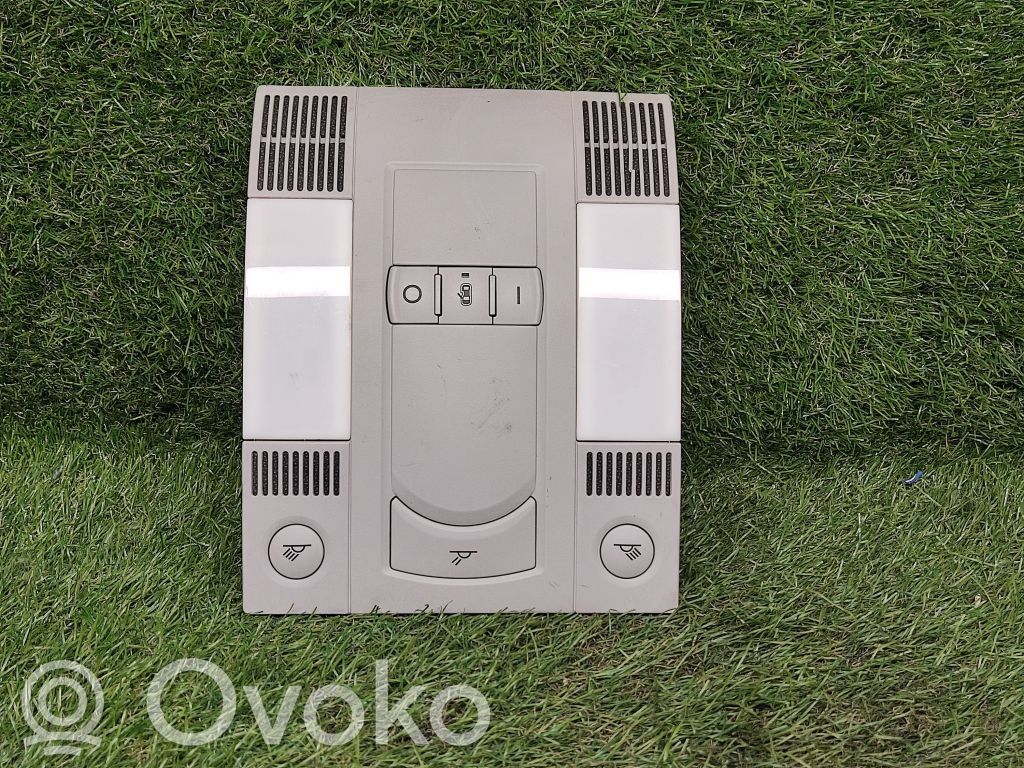 Etuistuimen valo   4E0907135A,4E0910135A,4E0947097AK