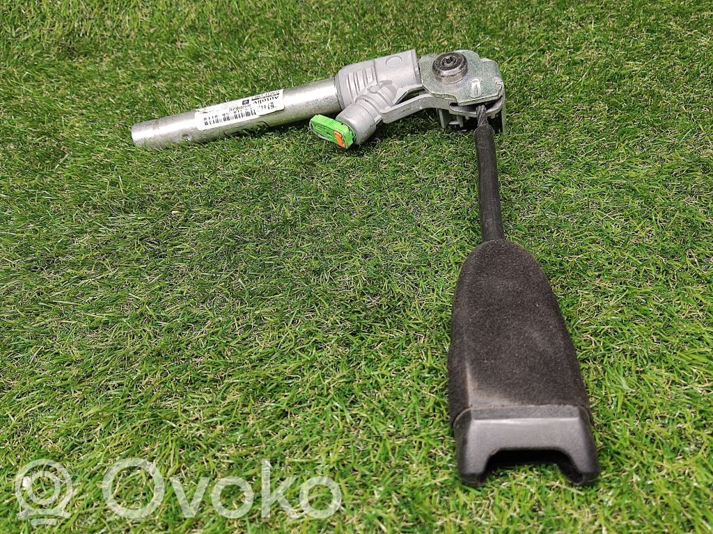 Opel Corsa D Hebilla del cinturón delantero 
