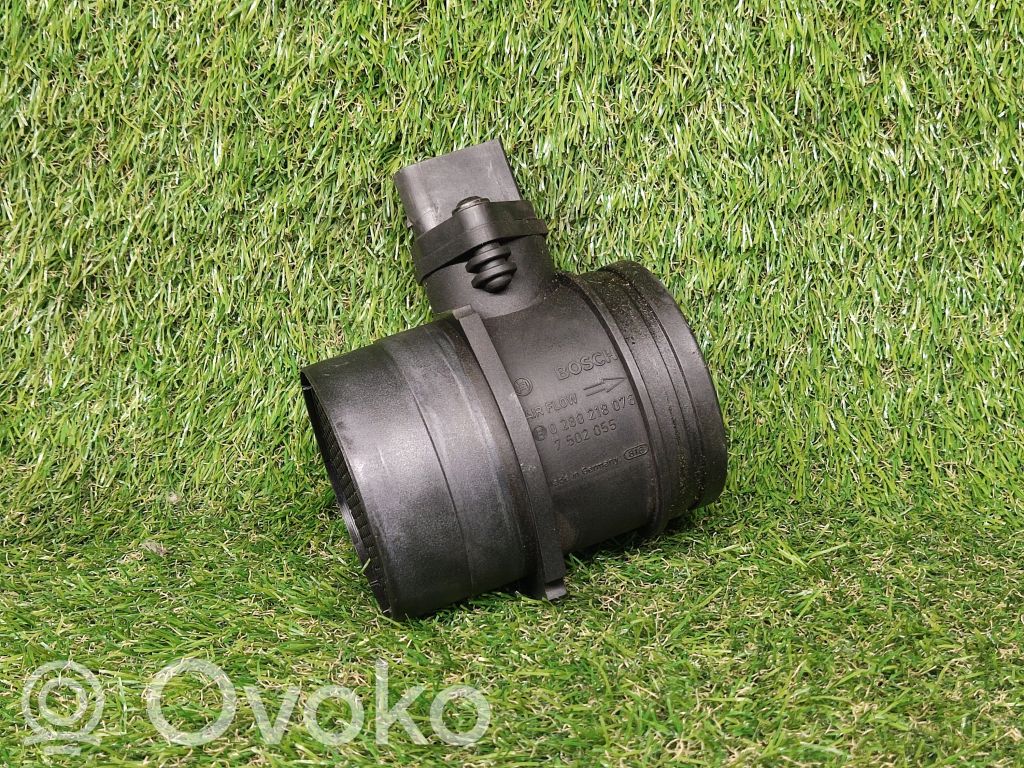 BMW 7 E65 E66 Mass air flow meter 