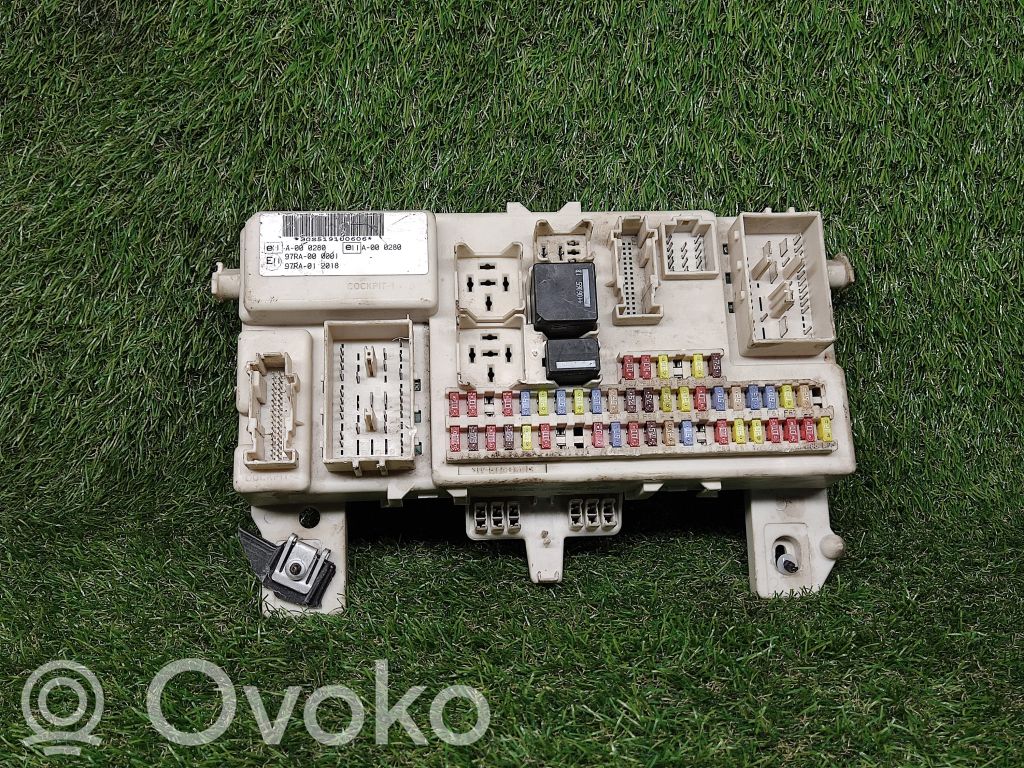 Ford Focus Power management control unit 
