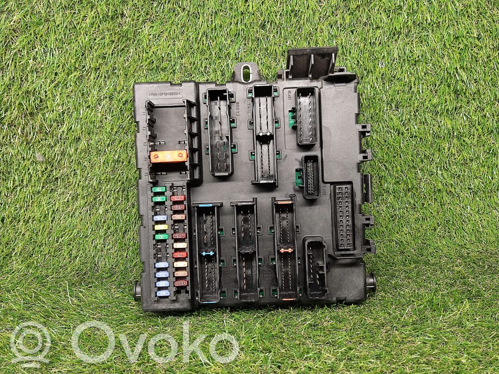 Opel Vectra C Power management control unit 
