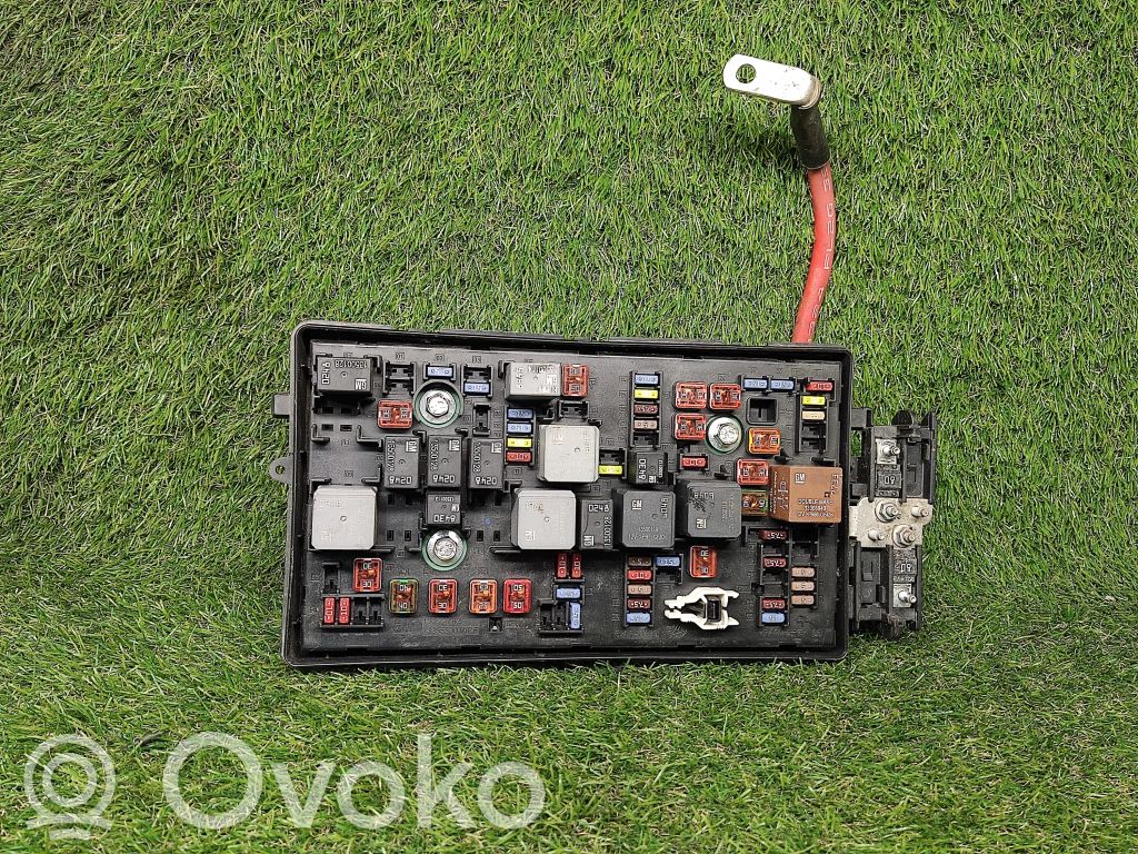 Opel Insignia A Power management control unit 