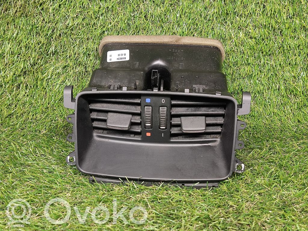 Oro grotelės gale   6932023,64226932023