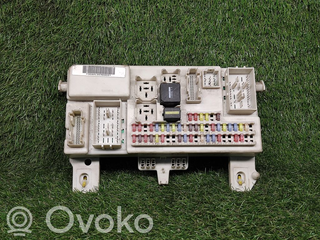 Ford Focus Power management control unit 