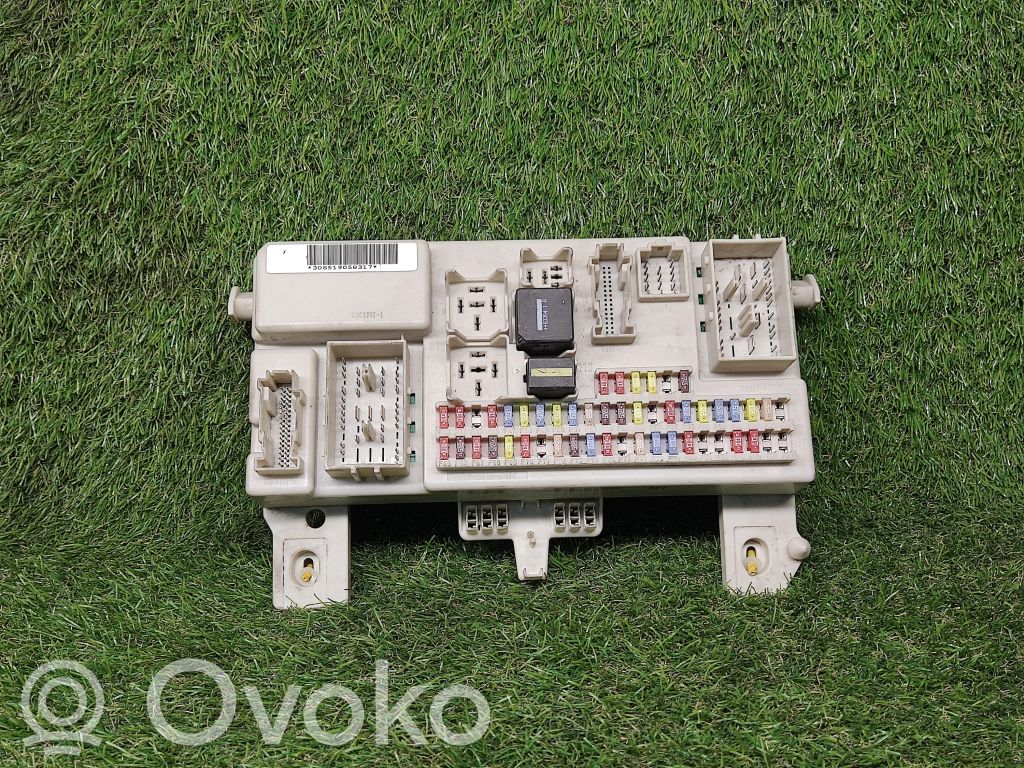 Ford Focus C-MAX Power management control unit 