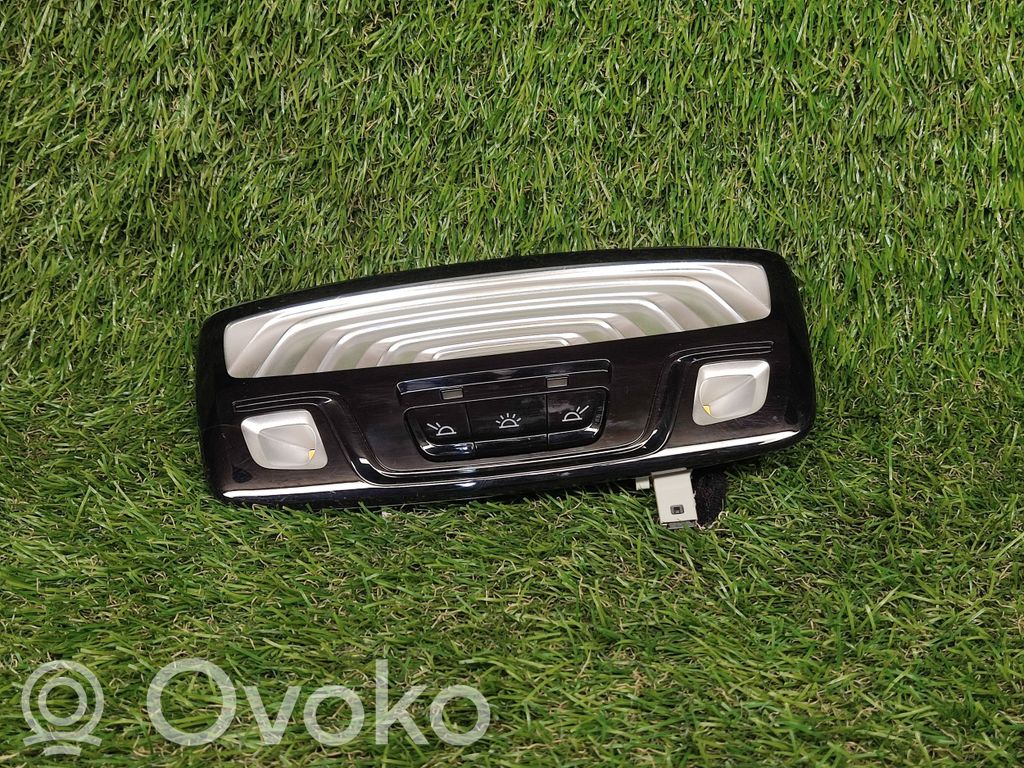 BMW 5 G30 G31 G38 Lampka podsufitki tylna 