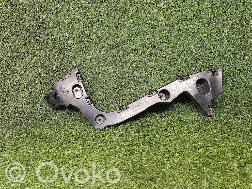 Ford Focus ST Takapuskurin kannake 