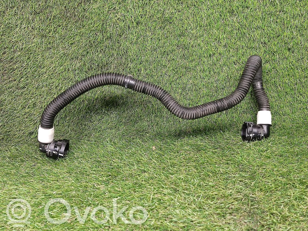 Engine coolant pipe/hose   NW18