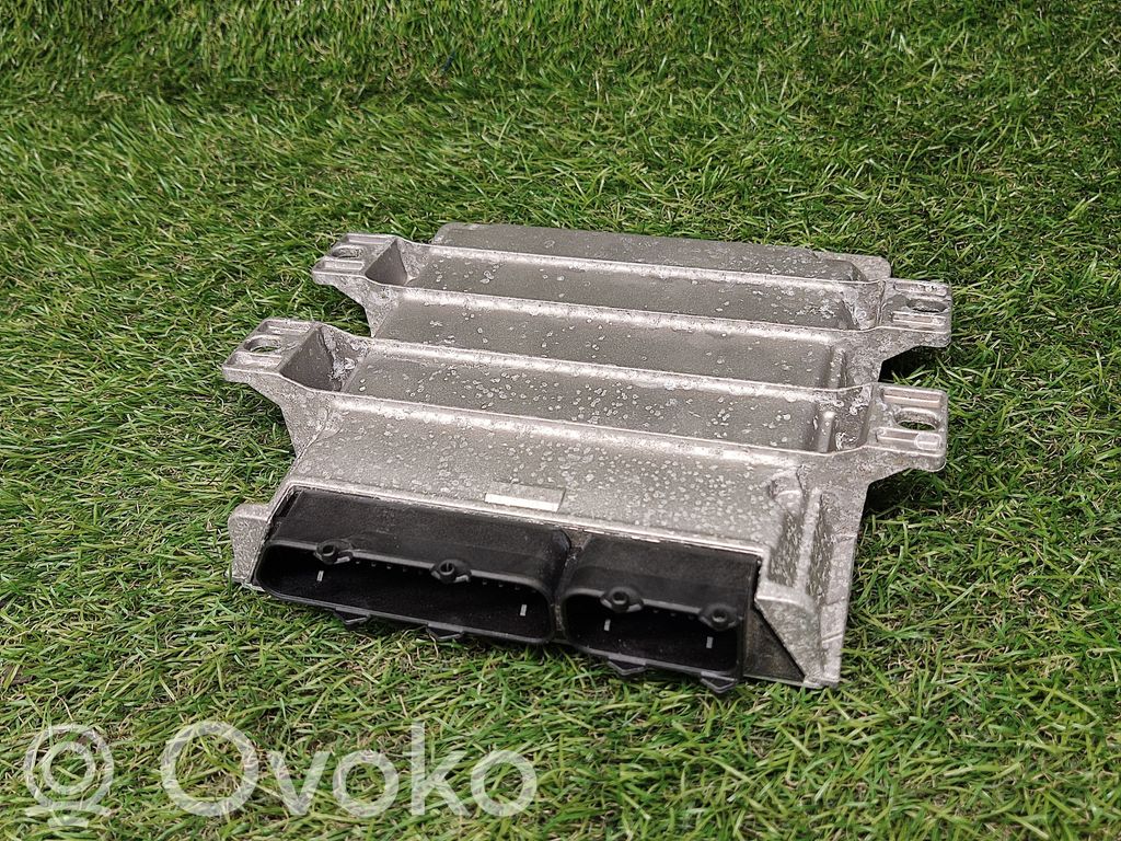 Engine control unit/module ECU   NNN100682