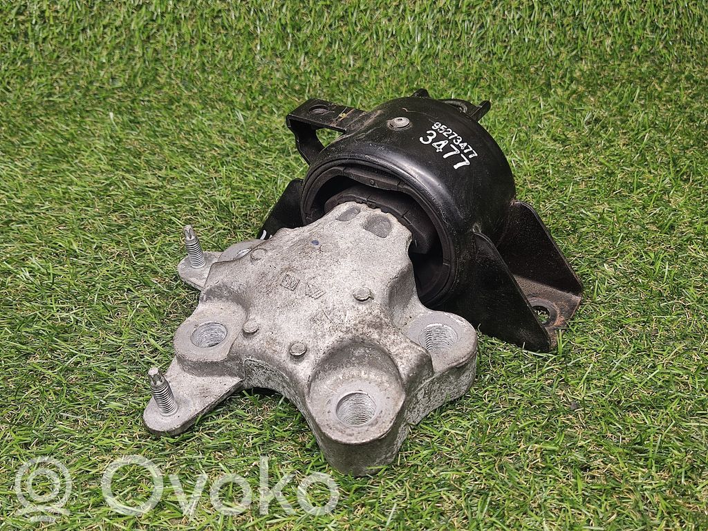 Buick Encore I Engine mount bracket 