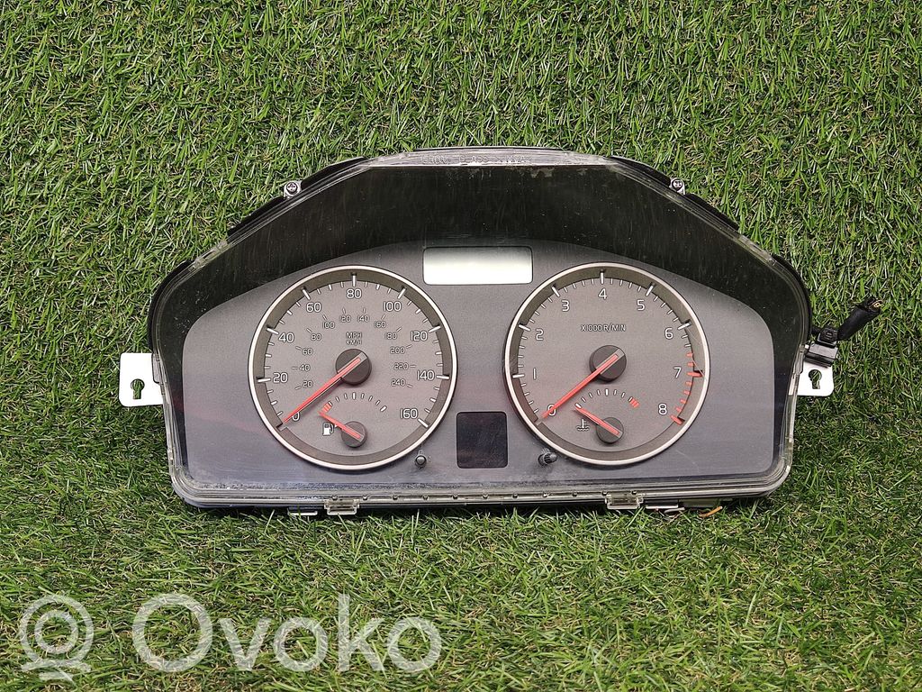 Volvo S40 Speedometer (instrument cluster) 