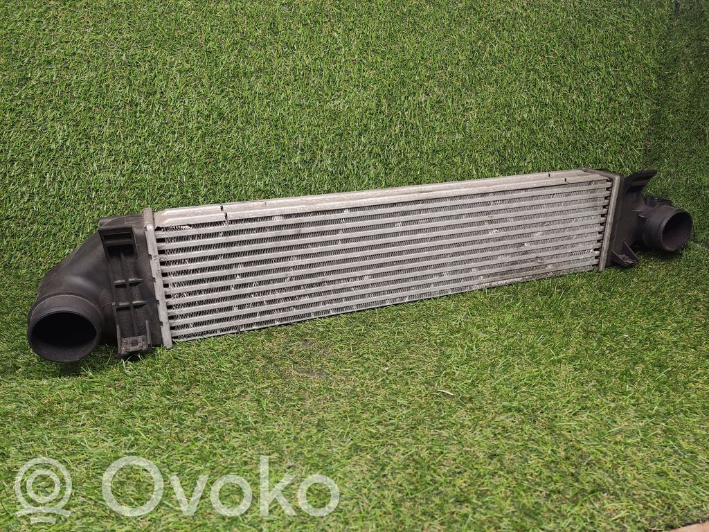 Volvo V70 Радиатор интеркулера 