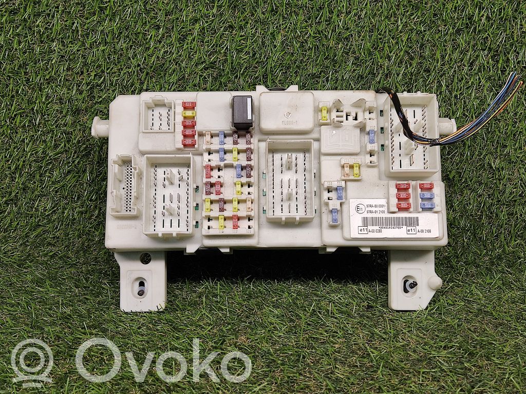Ford Focus Power management control unit 