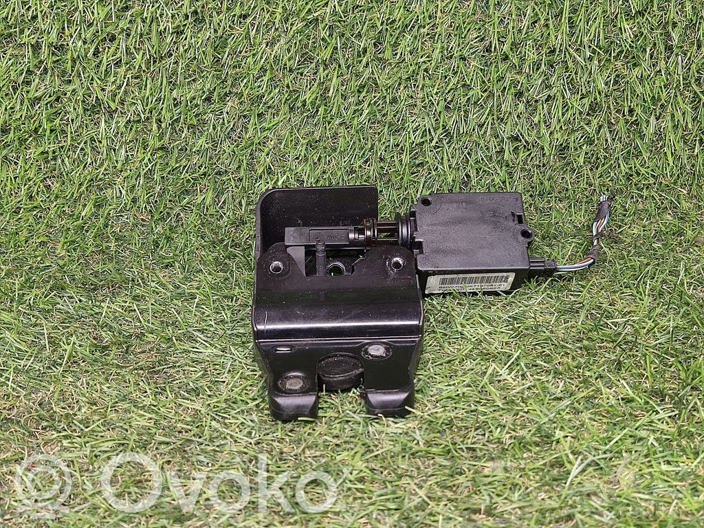 Tailgate/trunk/boot lock/catch/latch   7197081,719708101