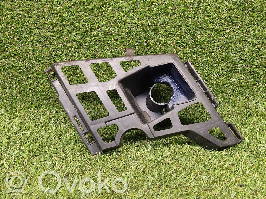 Skoda Yeti (5L) Uchwyt dyszy spryskiwacza reflektorów 