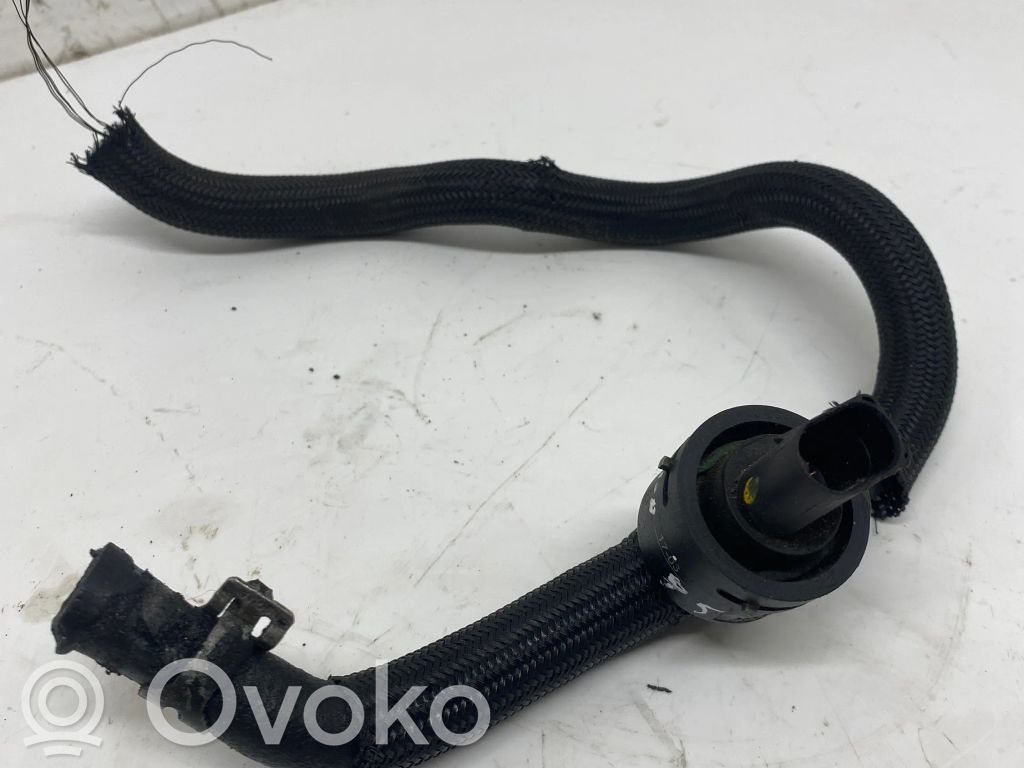 Sensor de temperatura del combustible   038906081C