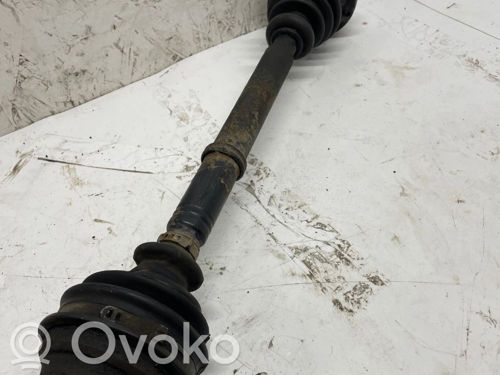 Eje de transmisión delantero   443407331D