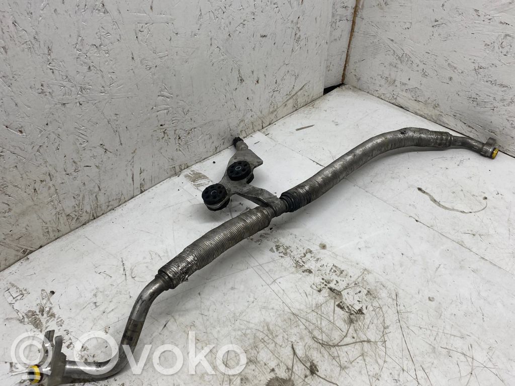 BMW 5 E60 E61 Ilmastointilaitteen putki (A/C) 