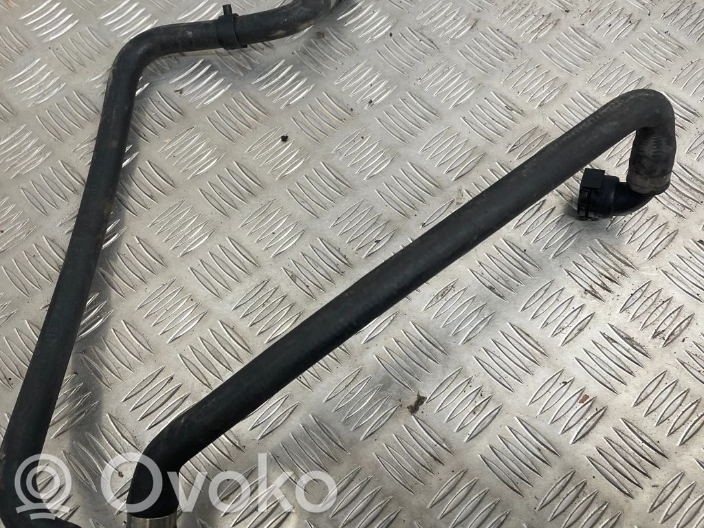 Engine coolant pipe/hose   7798498