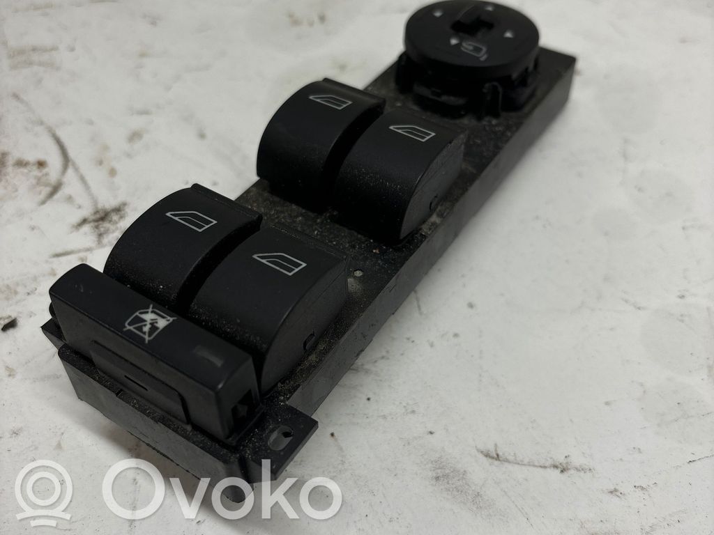 Ford Focus Electric window control switch 