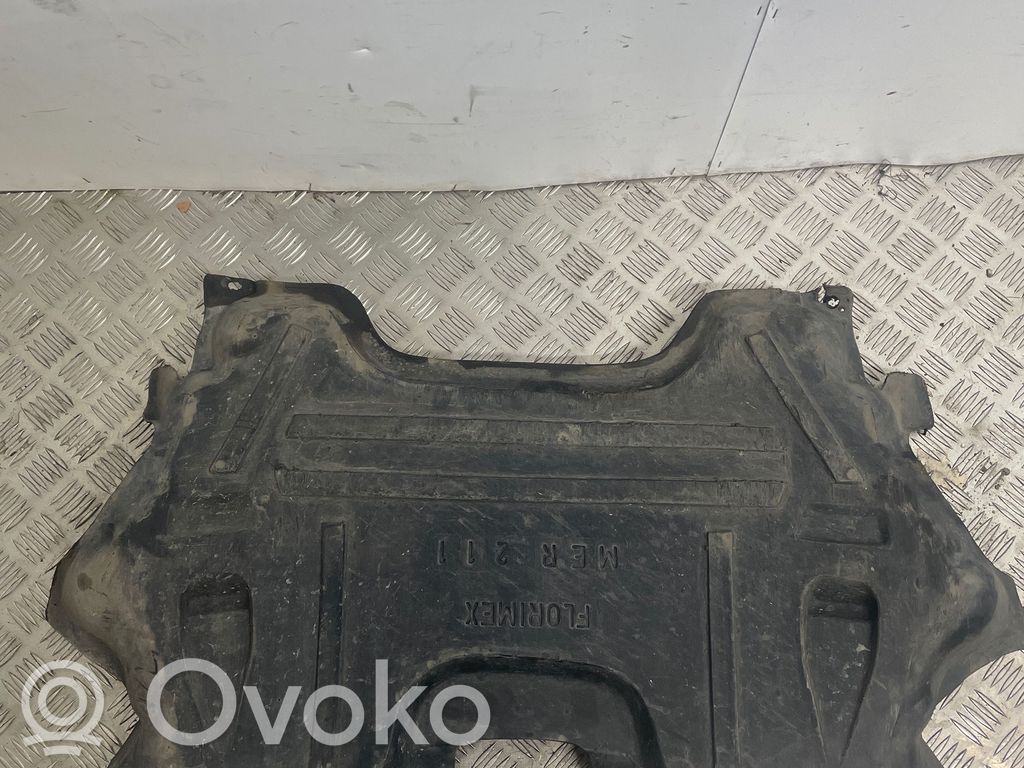 Mercedes-Benz E W211 Protecție inferioară cutie viteze 