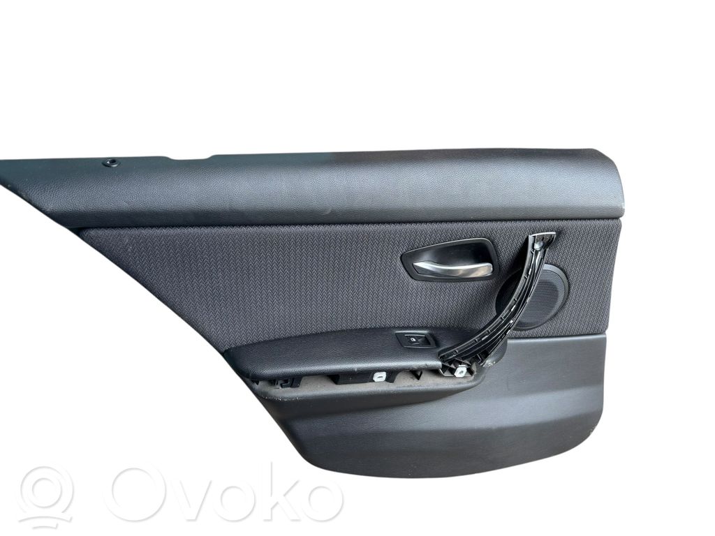 BMW 3 E90 E91 Apšuvums aizmugurējām durvīm 