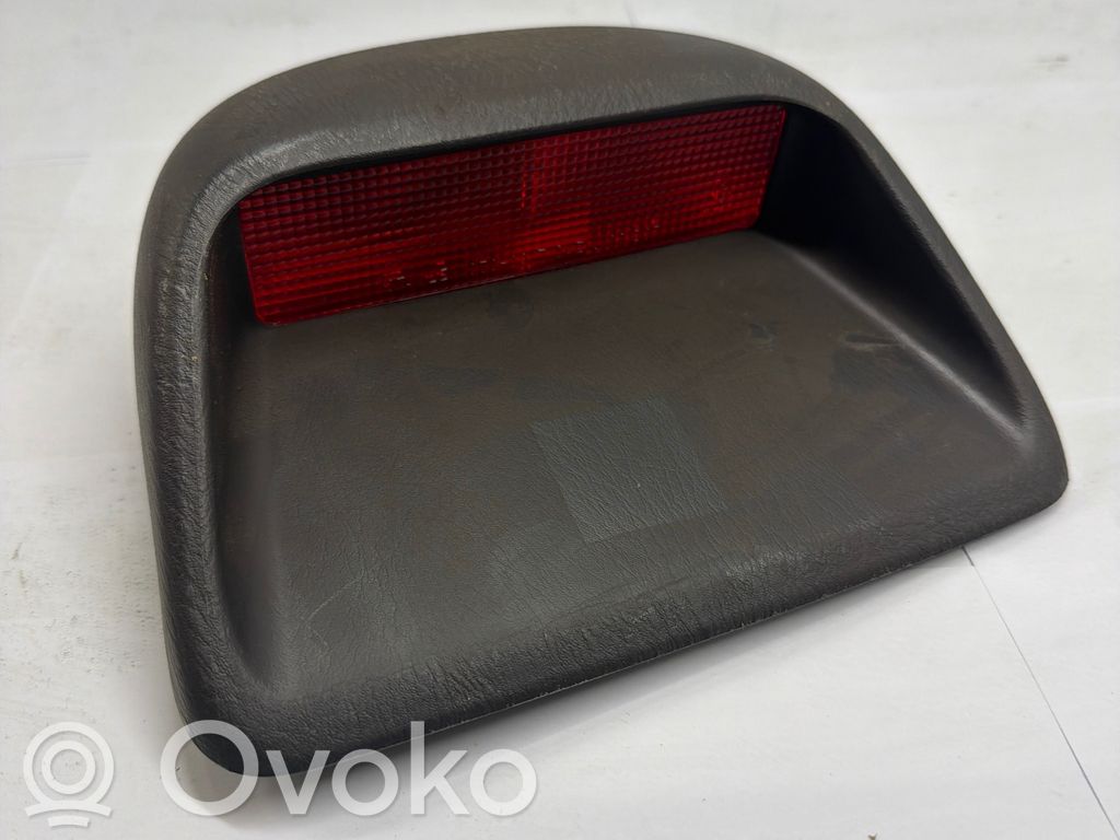 Mazda 626 Papildomas stop žibintas 
