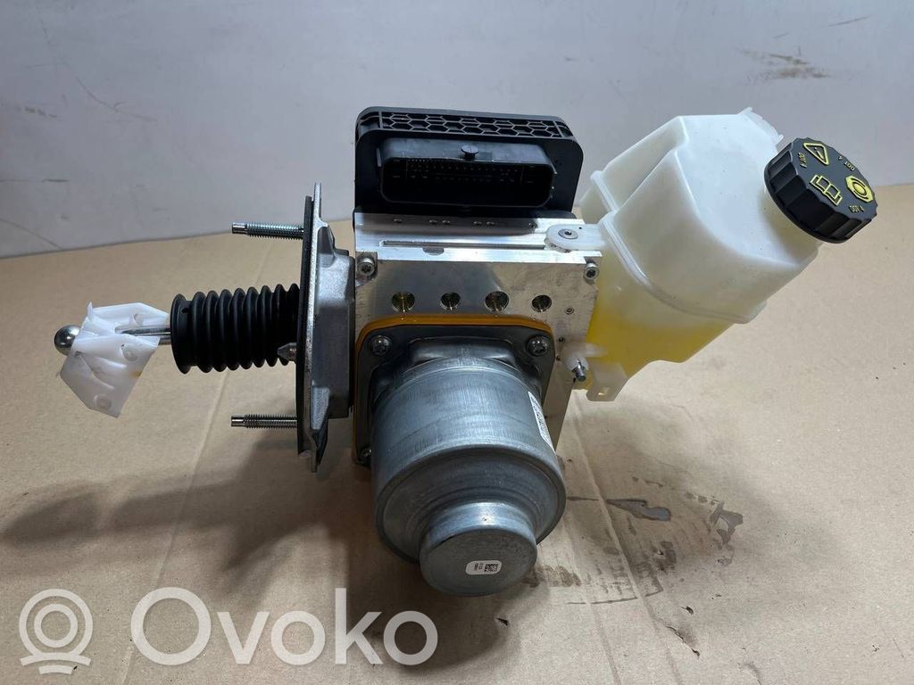 BMW X6 G06 ABS bloks 