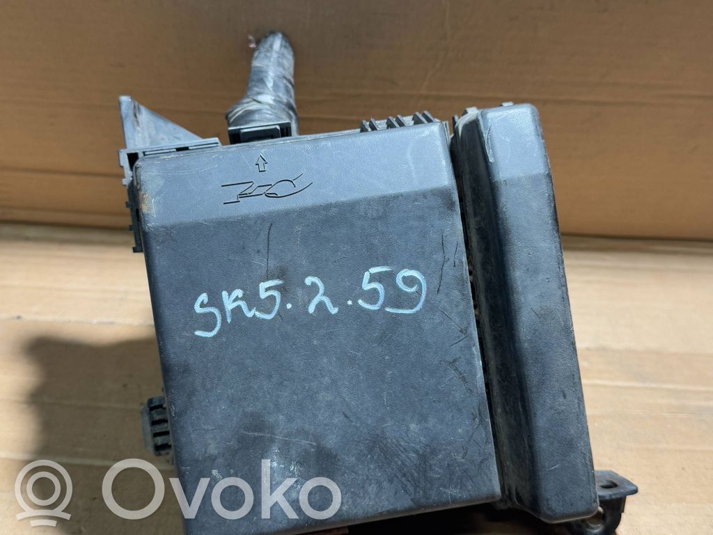 Mitsubishi Outlander Fuse module 
