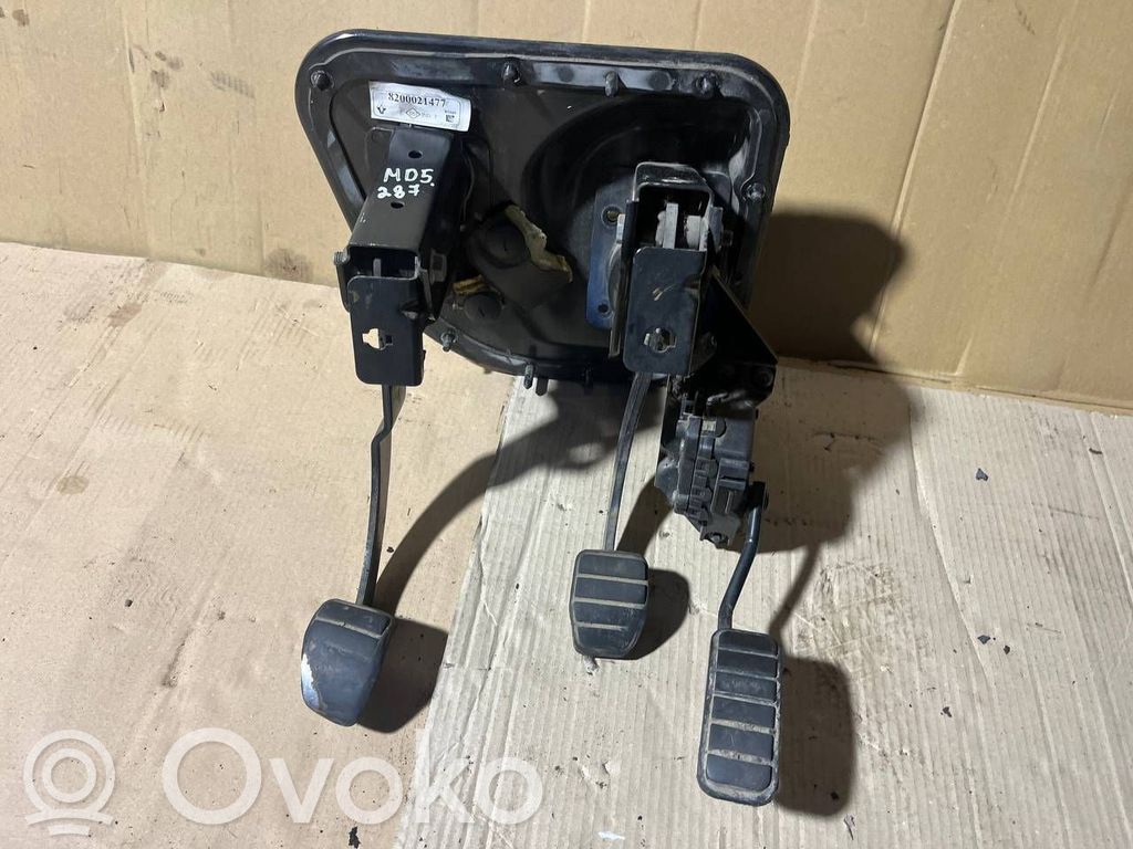 Conjunto de pedal   8200021477