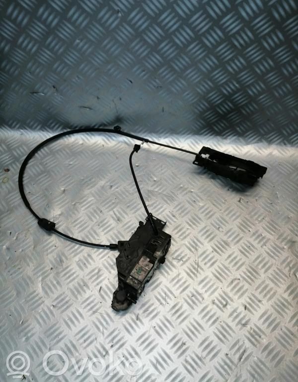 Peugeot 207 Priekšpusē slēdzene 