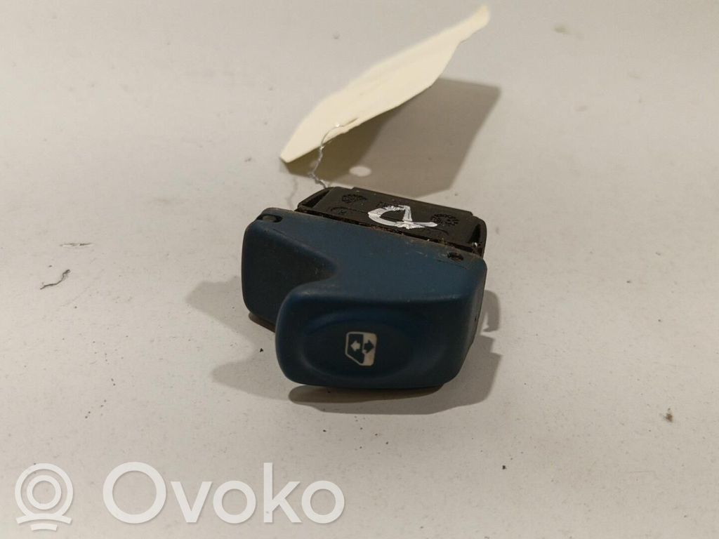 Renault Twingo I Electric window control switch 