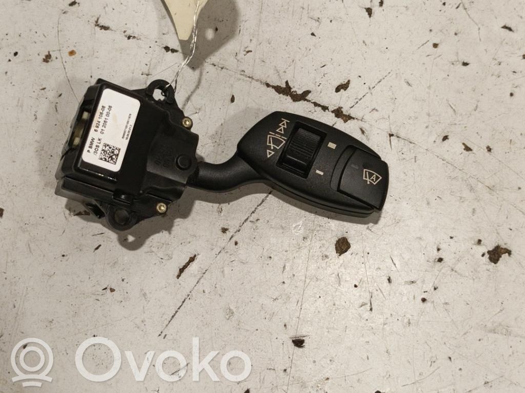 Pyyhkijän vipu   61316924107