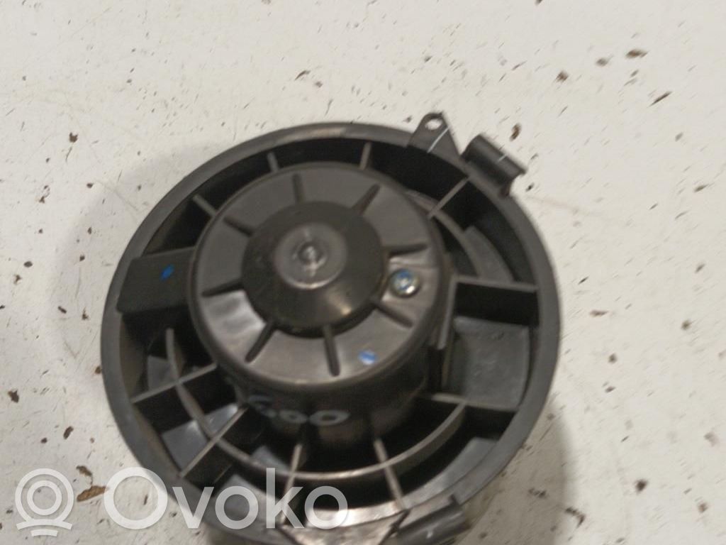 Nissan Micra Pečiuko ventiliatorius/ putikas 