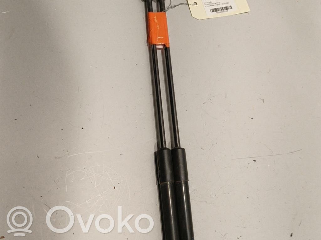 Volkswagen Polo V 6R Amortyzator klapy tylnej bagażnika 