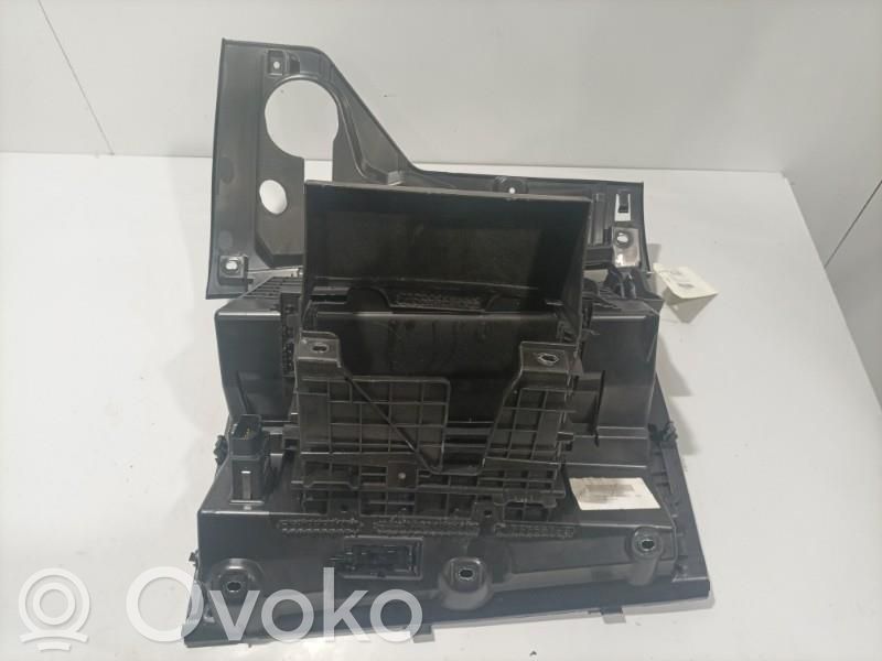 Audi A1 Daiktadėžės (bordačioko) komplektas 