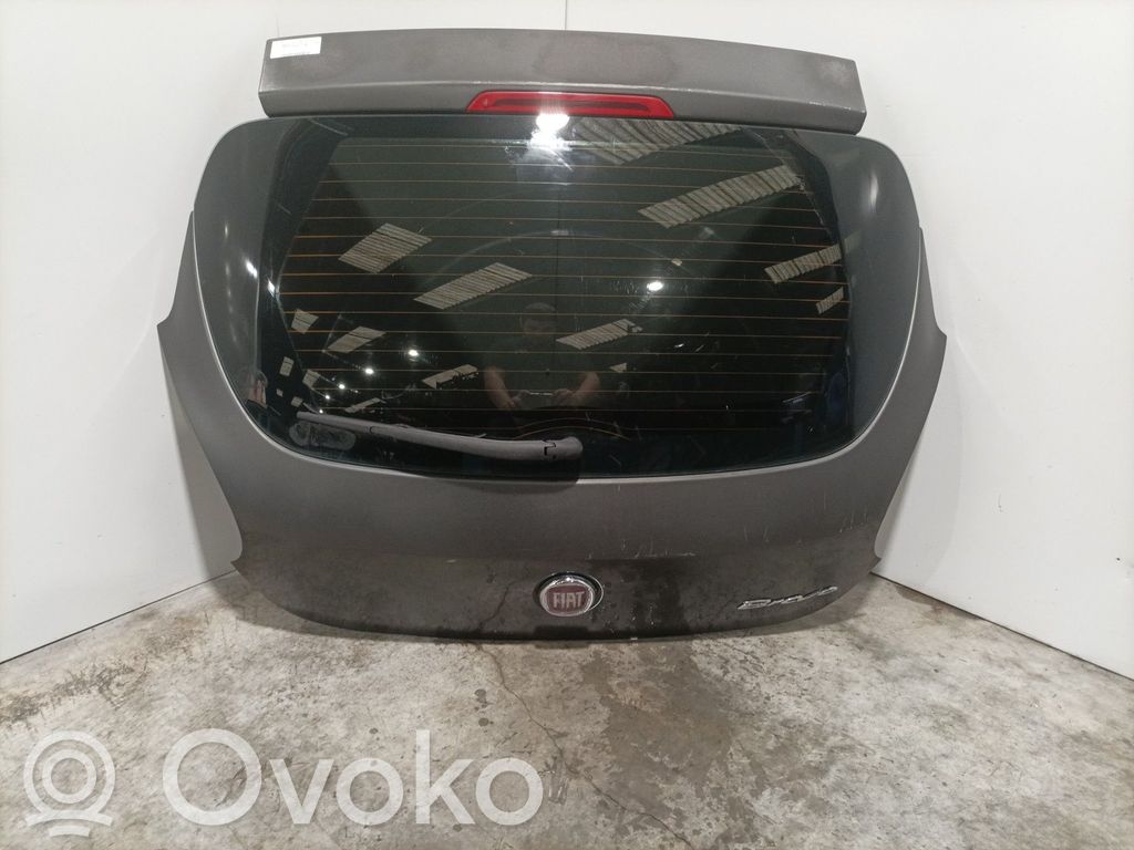 Fiat Bravo Tylna klapa bagażnika 