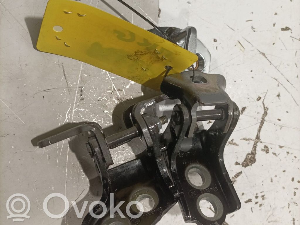 Renault Clio V Aizmugurē augšējā vira (eņģe) 