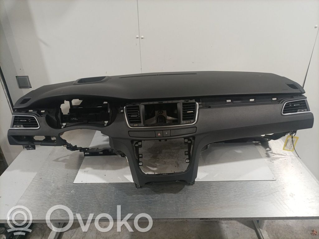 Peugeot 508 Panelė 