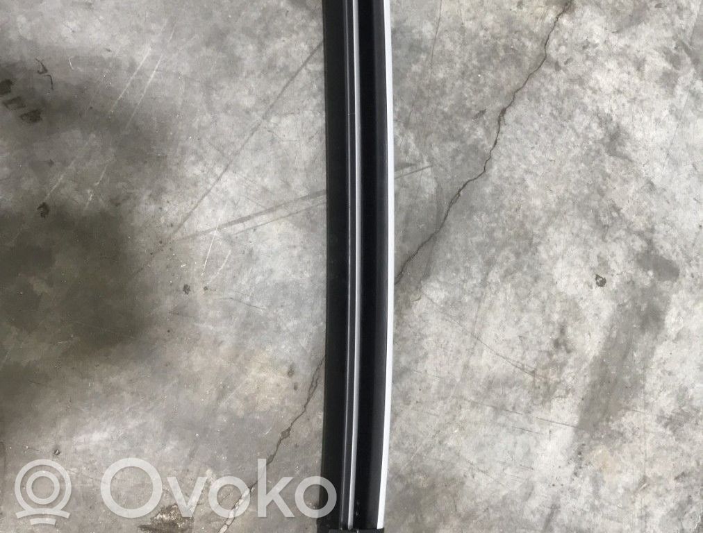 KIA Stonic Kattokisko 