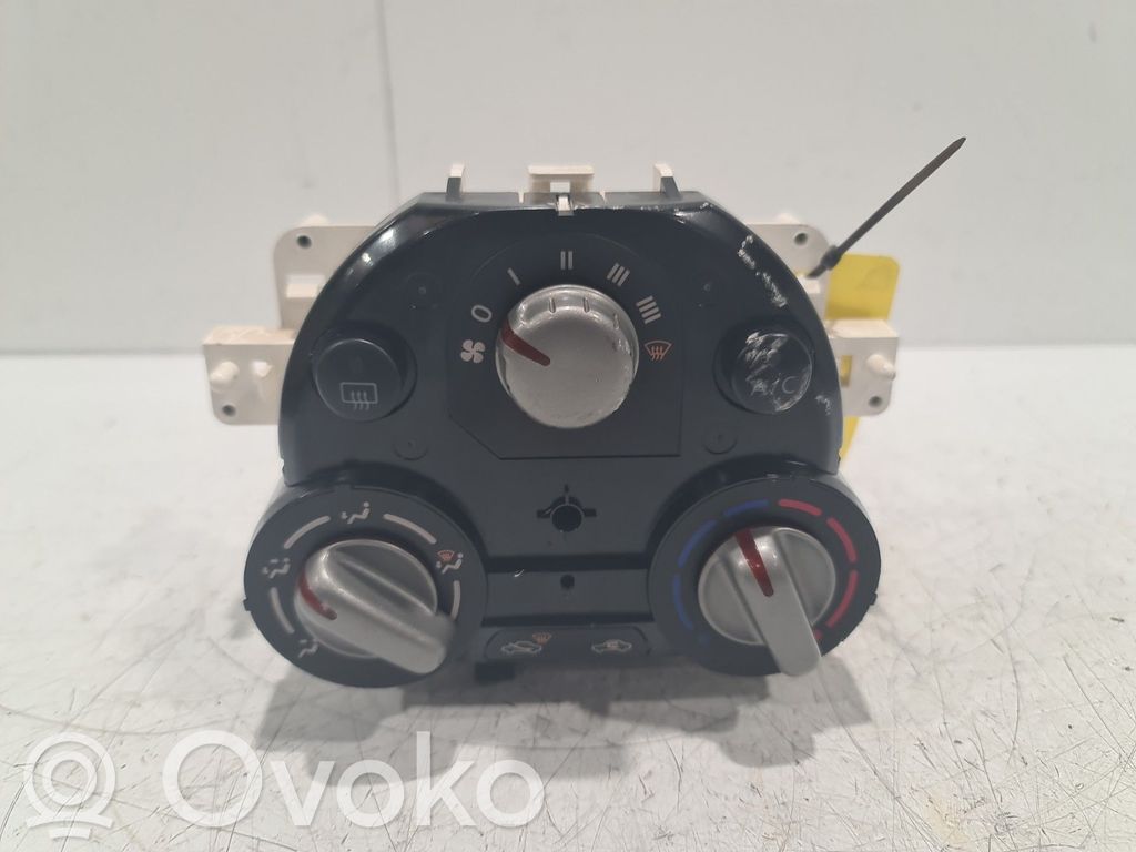 Nissan Note (E12) Climate control unit 