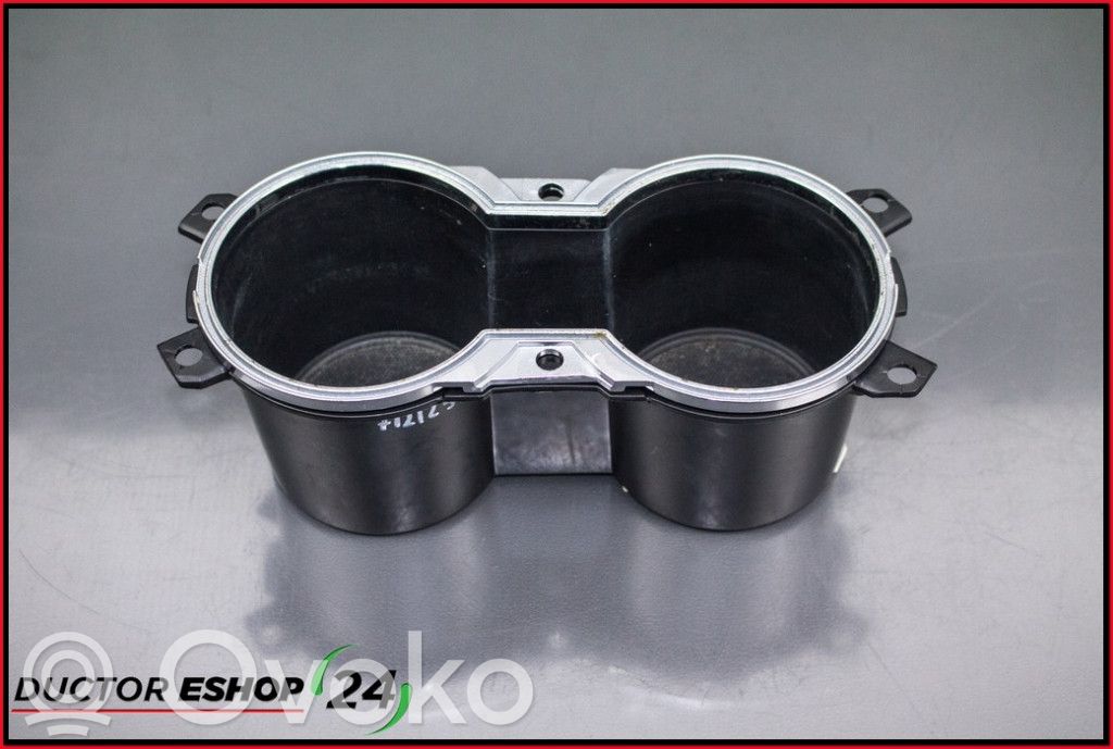 Cup holder front   84622A2000