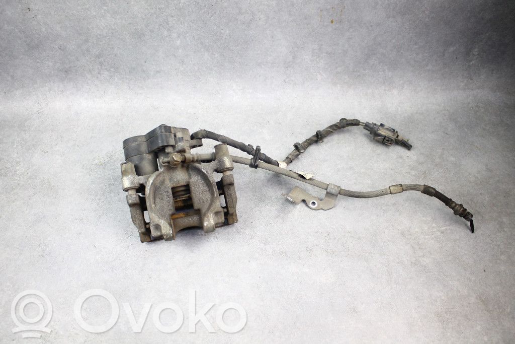 Ford Fusion II Tylny zacisk hamulcowy 