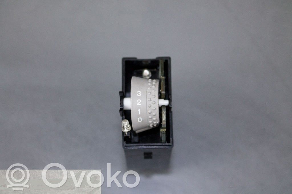 Other switches/knobs/shifts   933001H010ED,933001H010